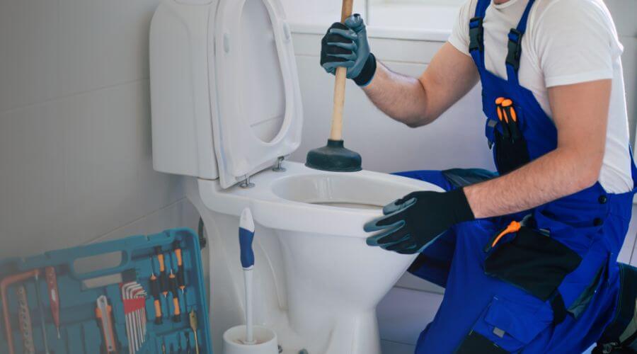 Professional sink repair in Huddleston, VA